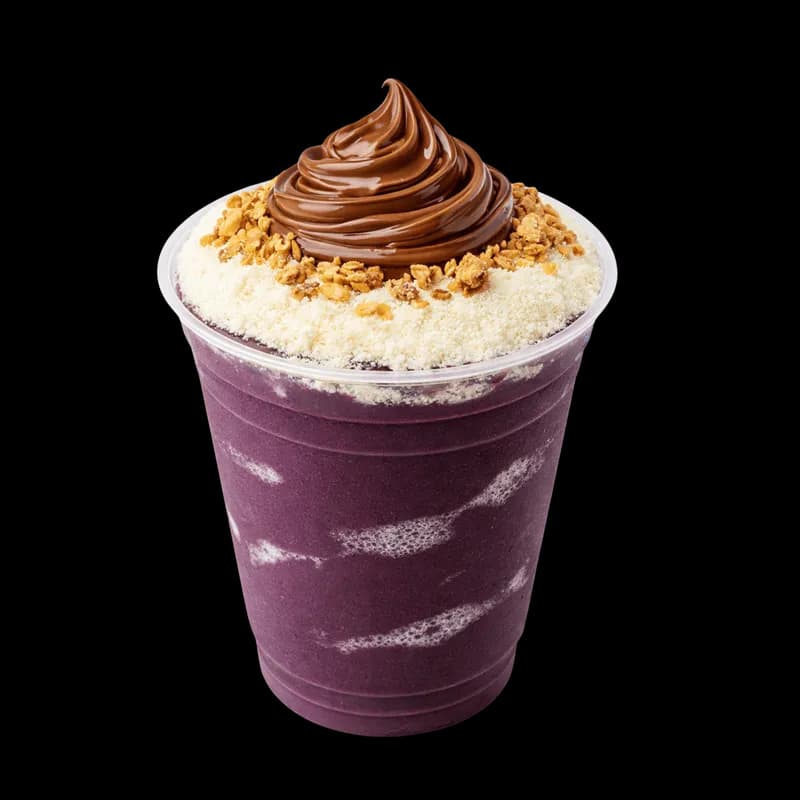 Açaí Cremoso com Cobertura de Chocolate e Granola PNG fundo transparente - Açaí Creamy Cobertura Chocolate Granola trans