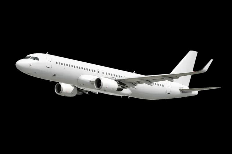 Avião comercial branco moderno em voo PNG fundo transparente