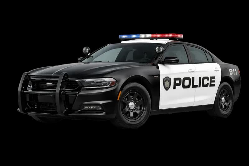 Viatura de Polícia Moderna com Sirenes e Grade Frontal PNG fundo transparente - Viatura Polícia Moderna Sirenes Grade Fr